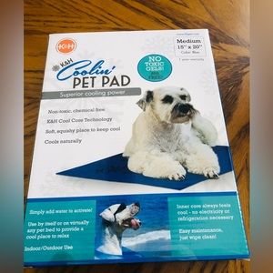 Pet cooling pad.  Fit for medium size pet. NWT